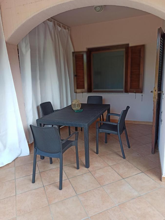 הוילה סאן תאודורו Trilocale Dory A San Teodoro מראה חיצוני תמונה